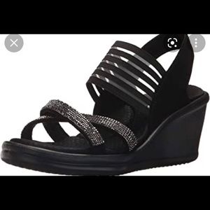 Skechers Womens Rumblers. Super comfy!